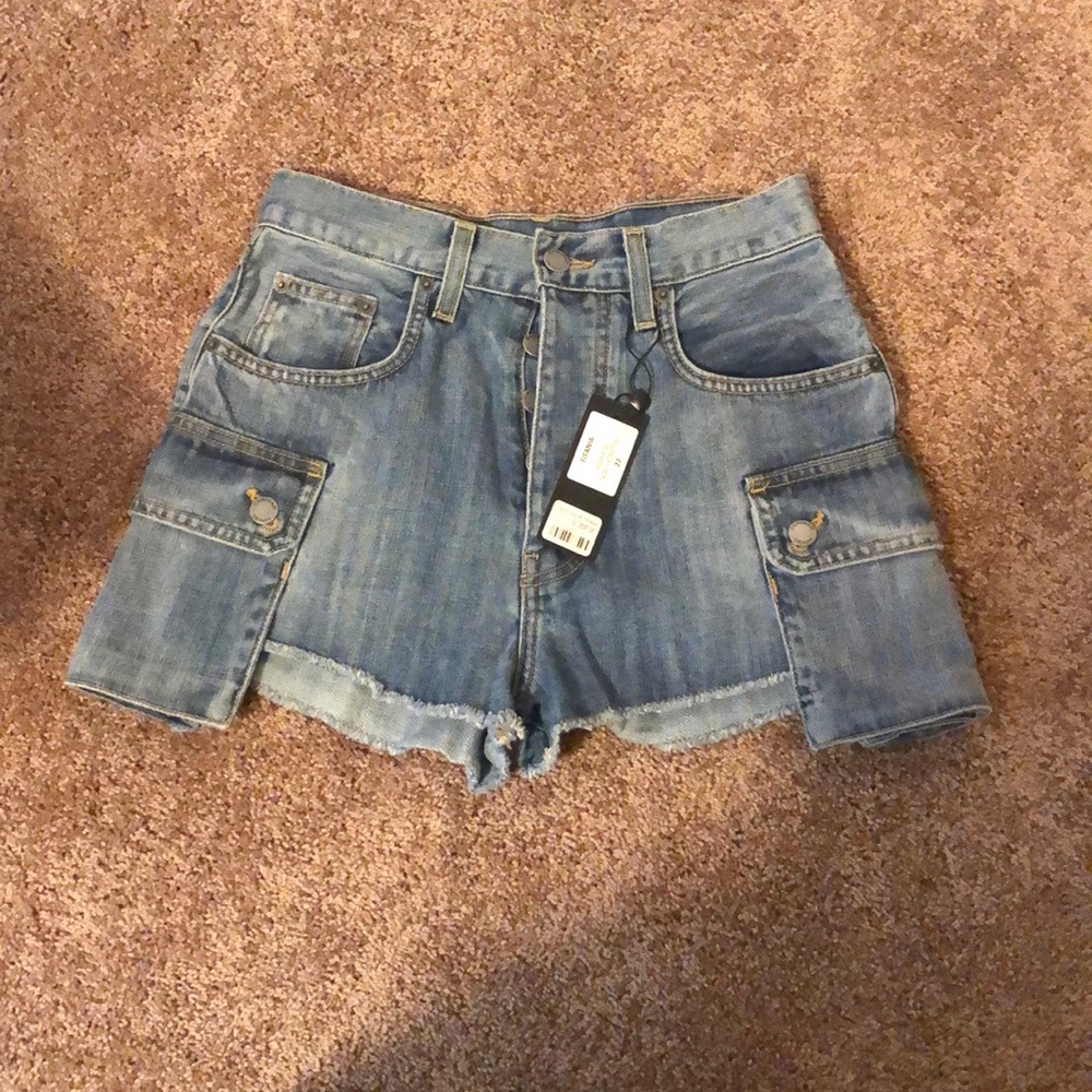Fun Jean Shorts from LF with extra pockets!